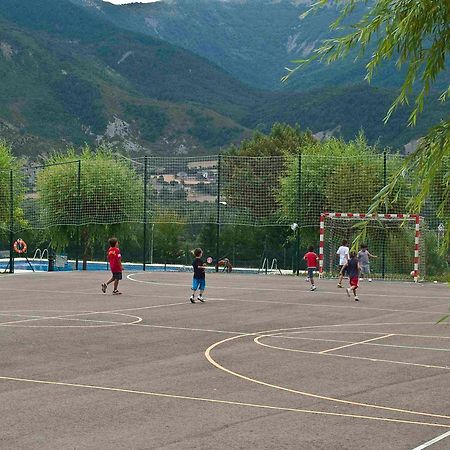 Camping Valle De Tena Sabinanigo Luaran gambar