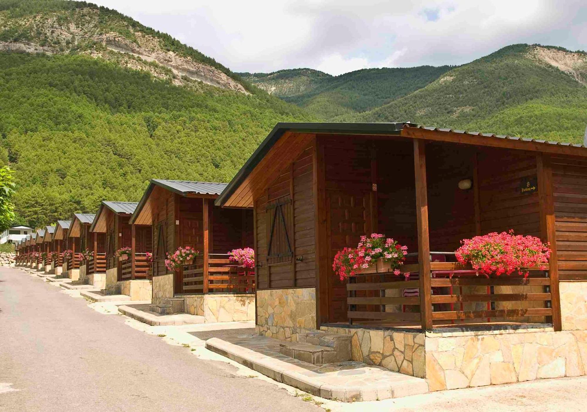Camping Valle De Tena Sabinanigo Luaran gambar