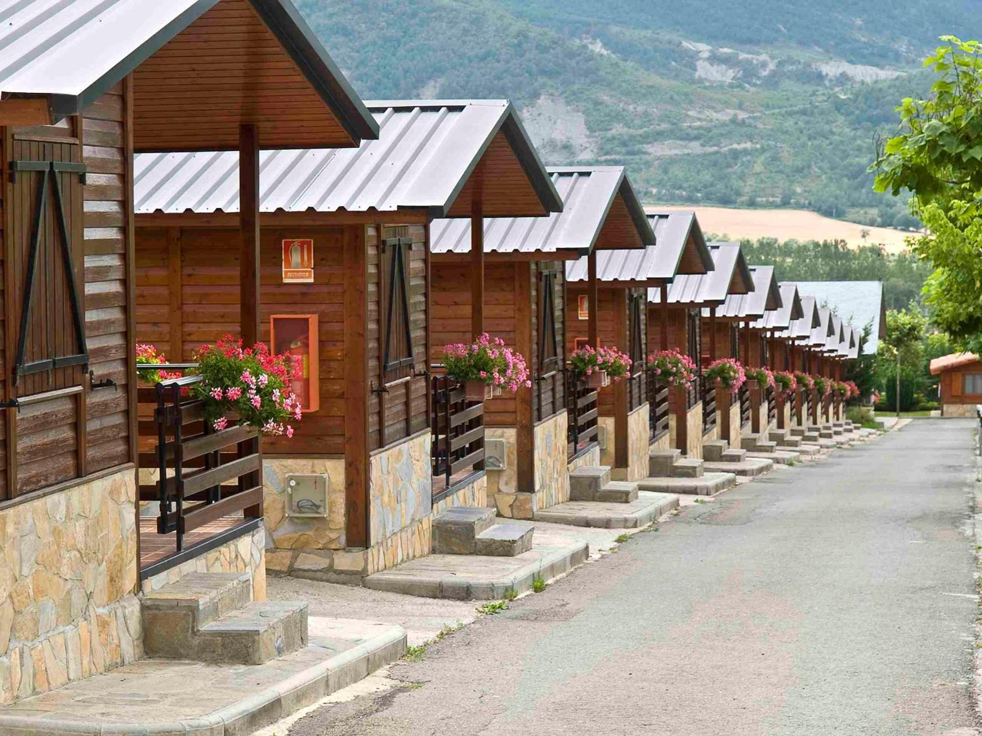 Camping Valle De Tena Sabinanigo Luaran gambar